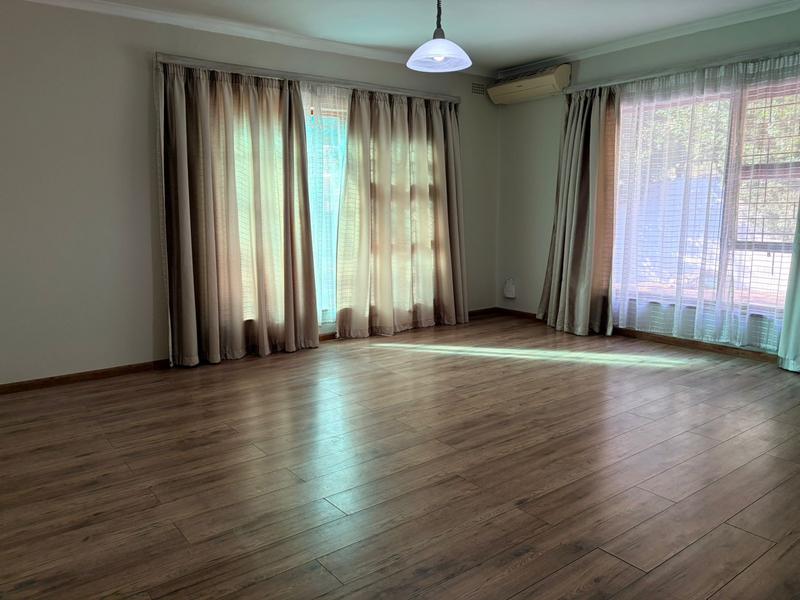 To Let 3 Bedroom Property for Rent in Table View Western Cape